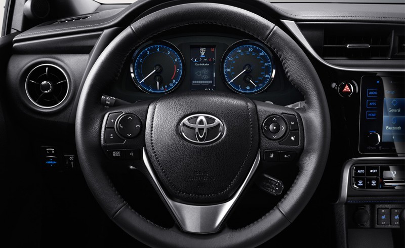 India-bound 2017 Corolla Altis Facelift interior�