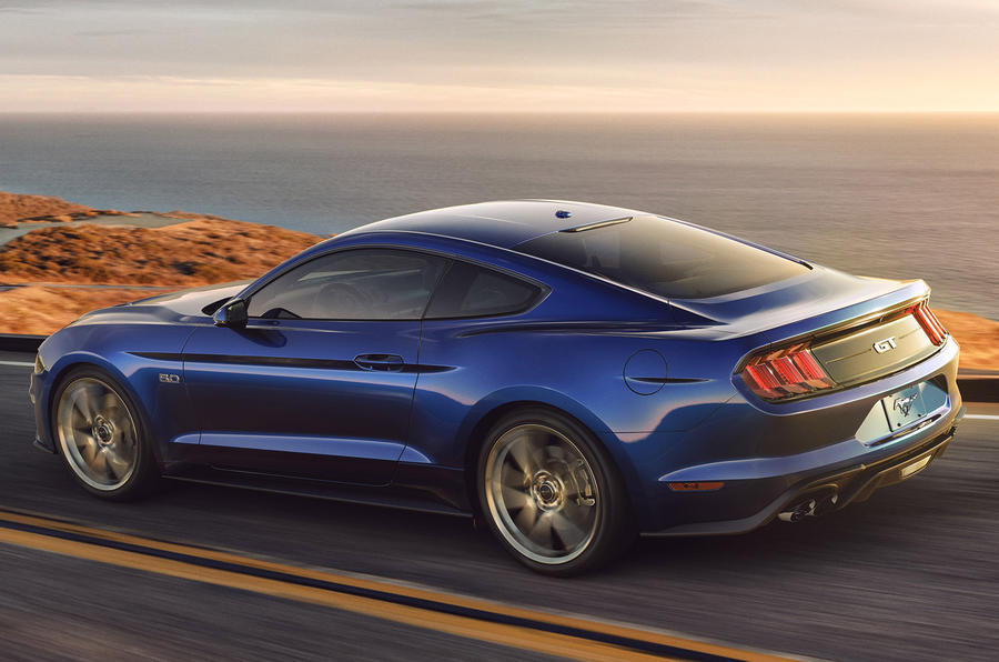 2018 Facelift Ford Mustang Unveiled in Blue Colour