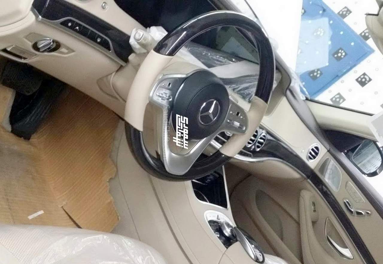 2018 Mercedes-Benz S-Class Leaked Image Interior Dashboard Profile