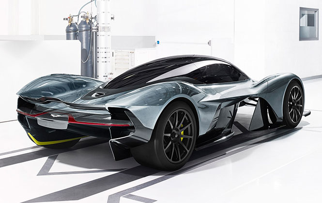 Aston Martin AM-RB 001 at stance