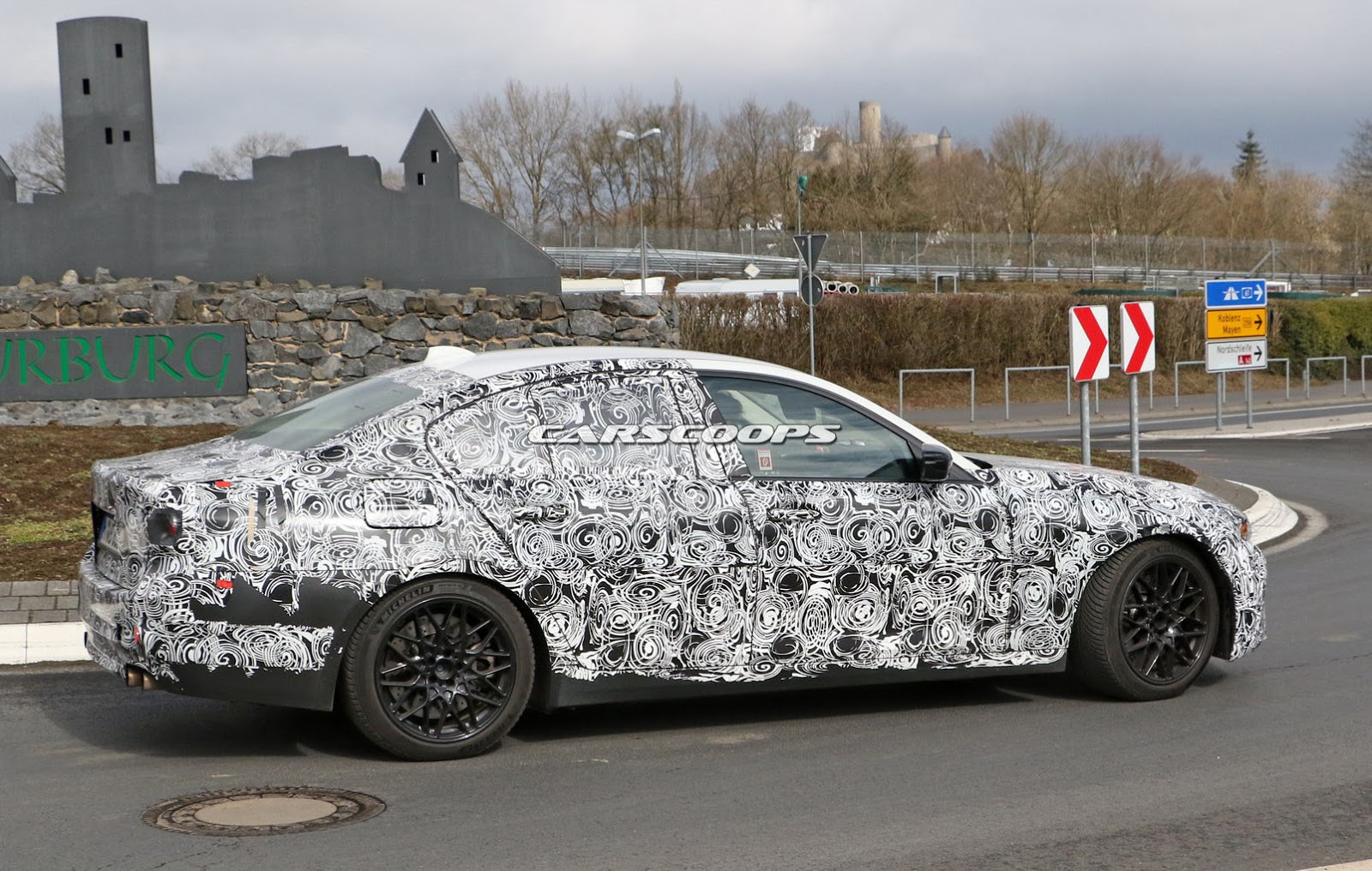 Next Generation BMW M5 at side profile
