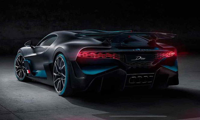 Bugatti-Divo-Hypercar-Rear-View