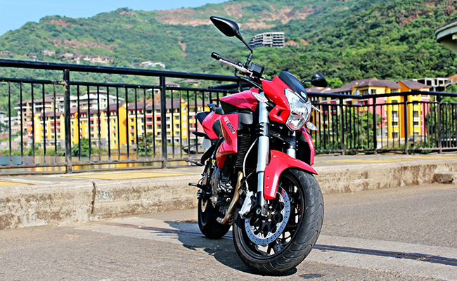DSK Benelli TNT 600i 12