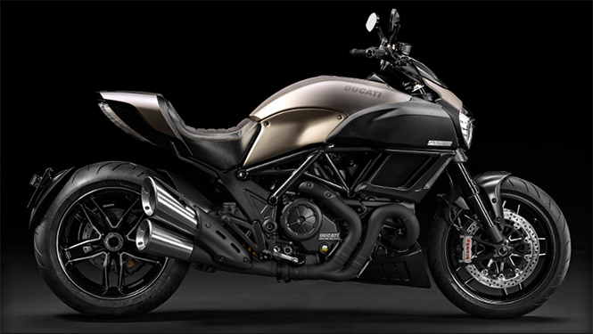 2015 Ducati Diavel Titanium 2015 Ducati Diavel Titanium