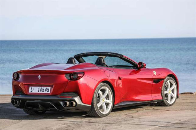 2018 Ferrari Portofino side