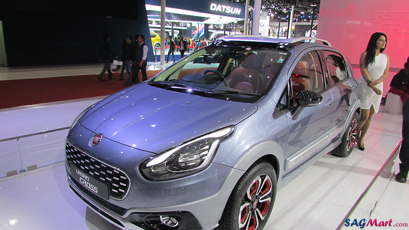 Fiat Avventura Urban Cross at the 2016 Auto Expo