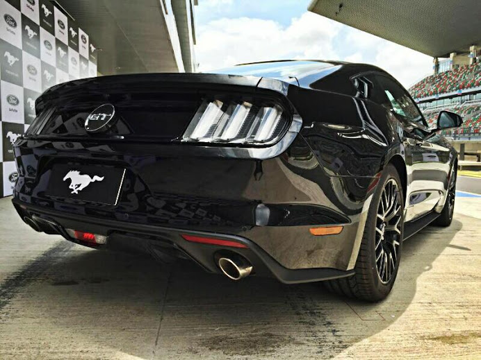 Sixth Generation Ford Mustang GT�