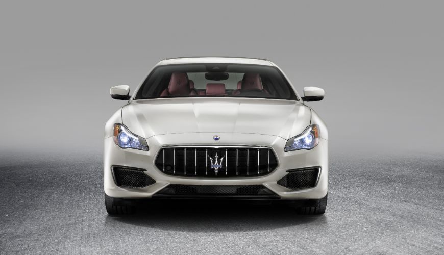 Maserati GranSport at the front end