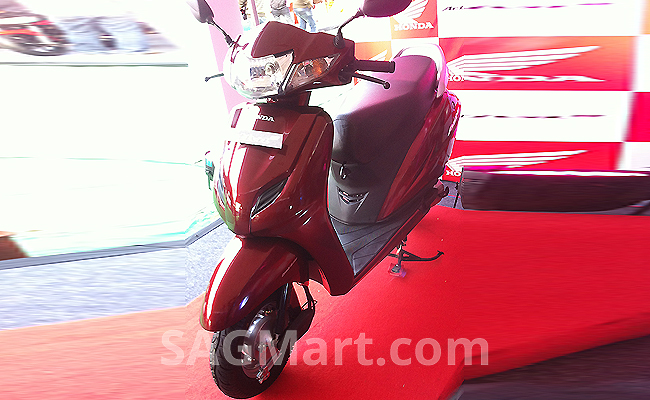 Honda-Activa-3G-Right-Inclined-View