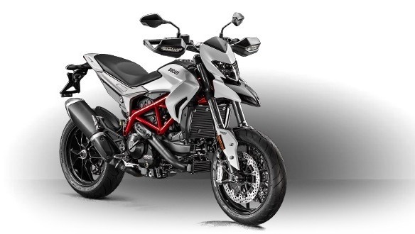 Hyperstrada 939 and Hpermotard 939 Bookings Commence