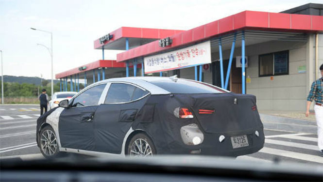 Hyundai-Elantra-Facelift-Version