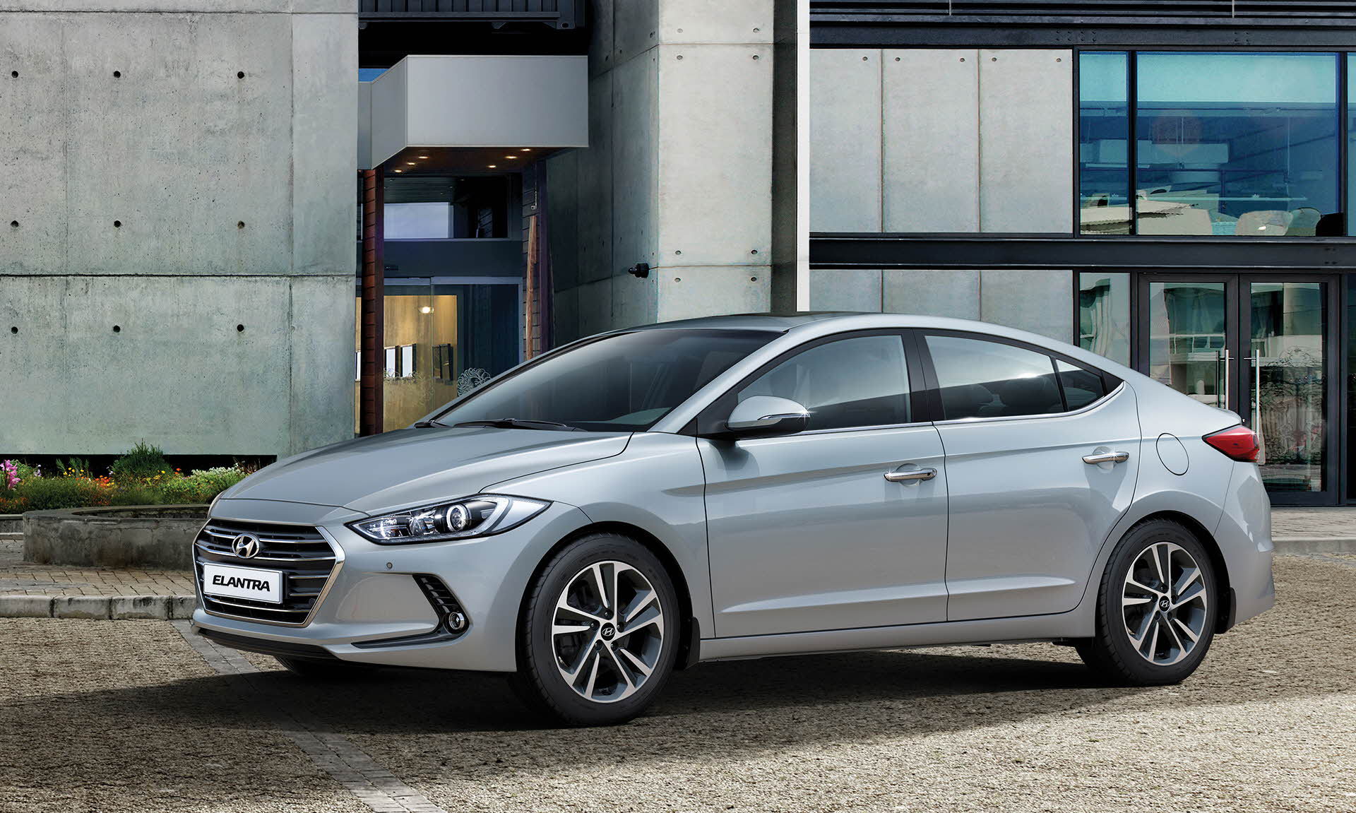 2016 Hyundai Elantra to be Launched in India on August 23