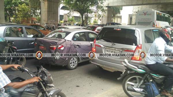 Hyundai Xcent Facelift Spied Image
