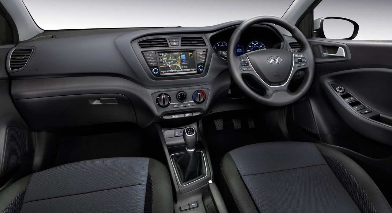 Hyundai i20 Turbo Edition interior