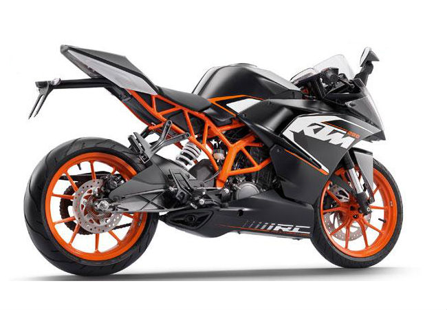 KTM RC 200 Side View