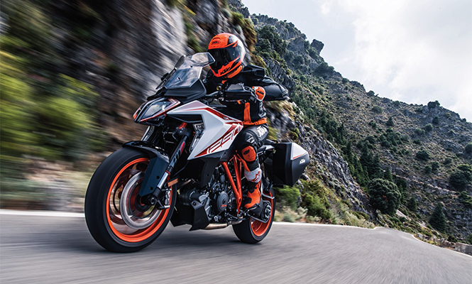 2019 KTM 1290 Super Duke GT