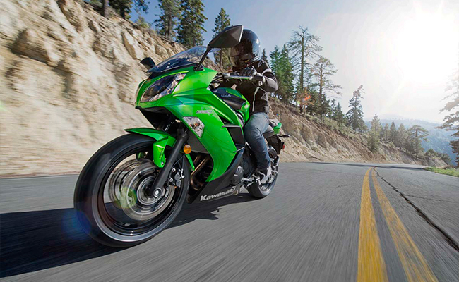 Kawasaki-Ninja-650-9