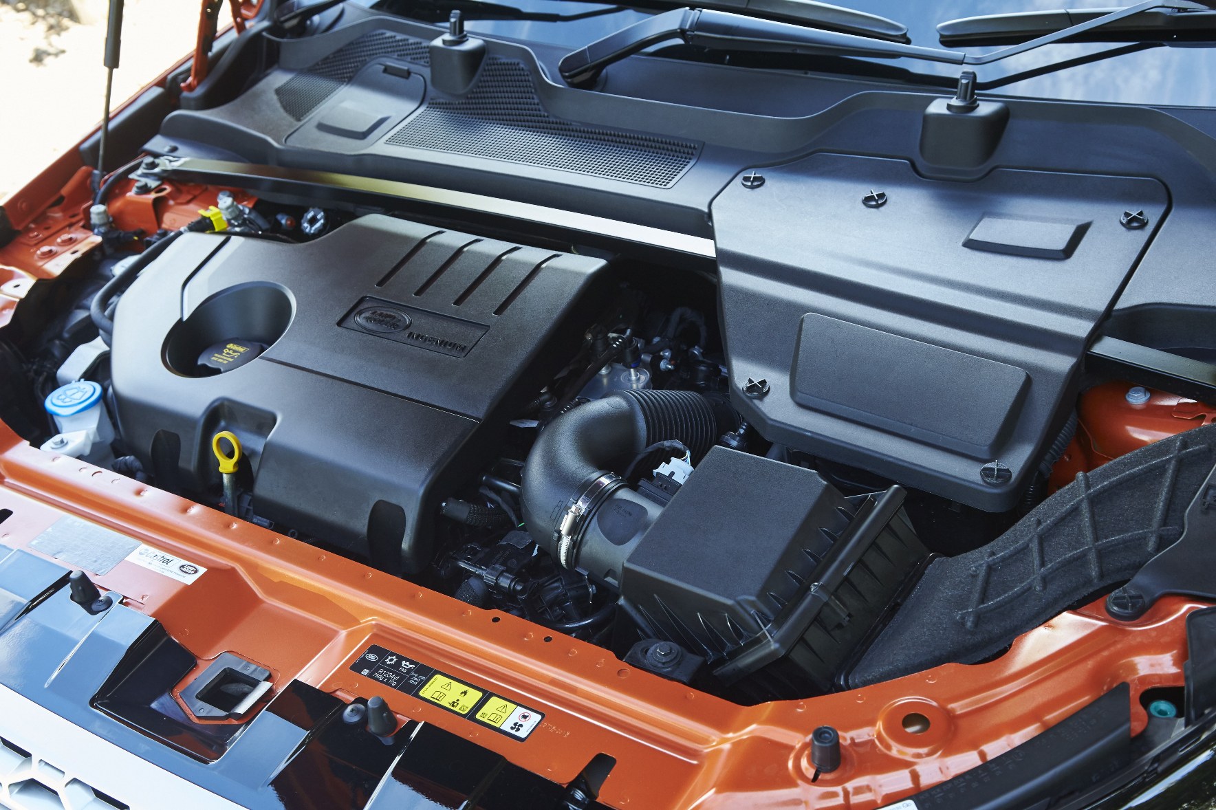 Land Rover Discovery Sport Gets New 2.0L Ingenium Diesel Engine