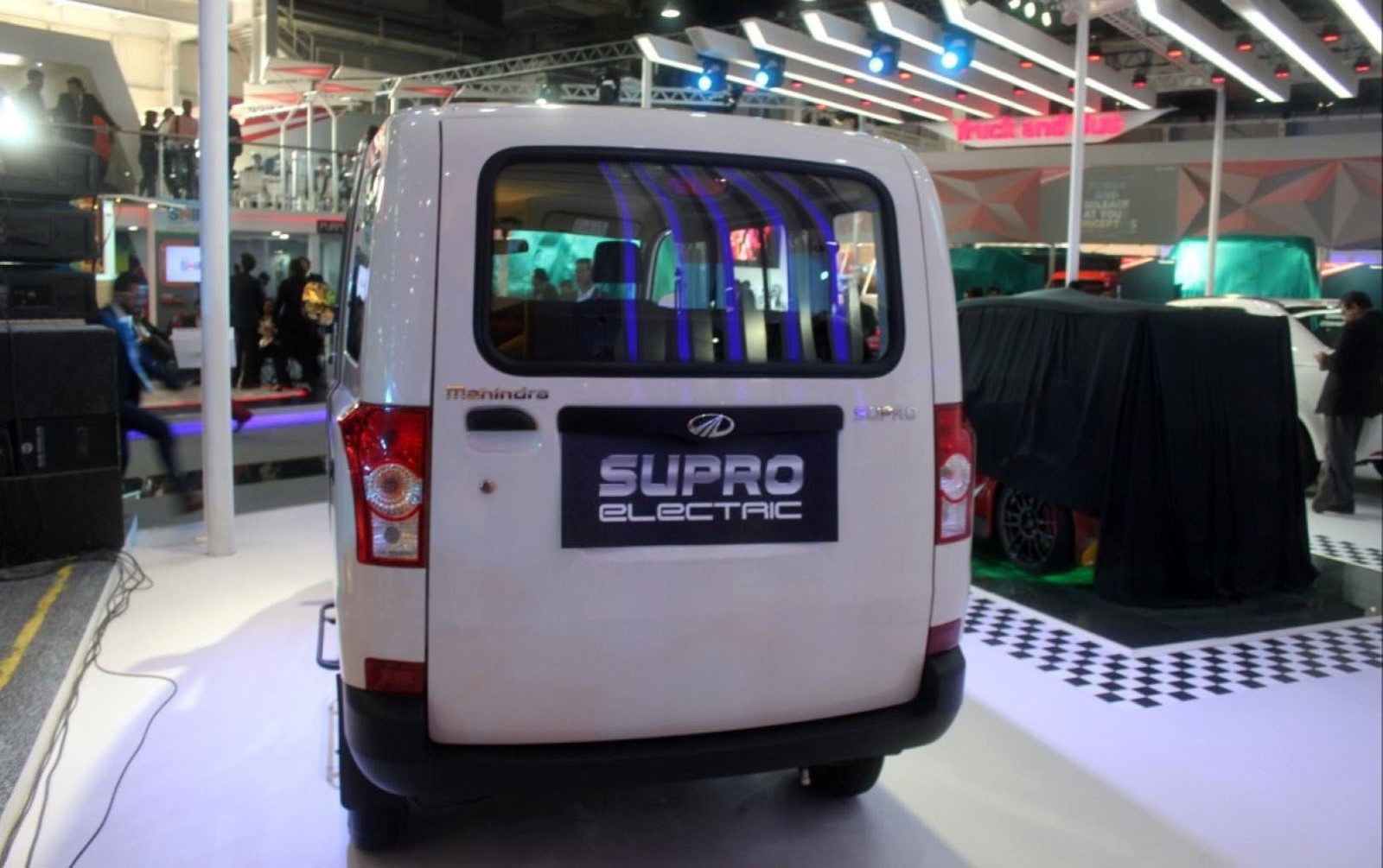 Mahindra Offers Another Electric Vehicle To the Nation: e-Supro EV
