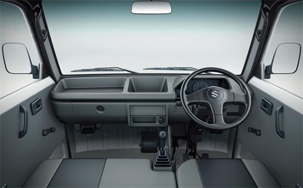 Interior of the Maruti Super Carry