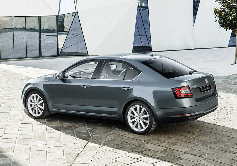 New Skoda Octavia side profile