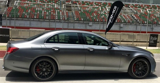 Mercedes-AMG E 63 S 4MATIC+ Side Mercedes-AMG E 63 S 4MATIC+ Side