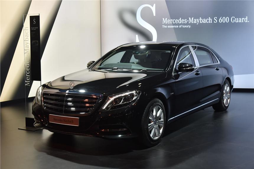 Mercedes Maybach S600 Guard Showcased at Delhi Auto Expo 