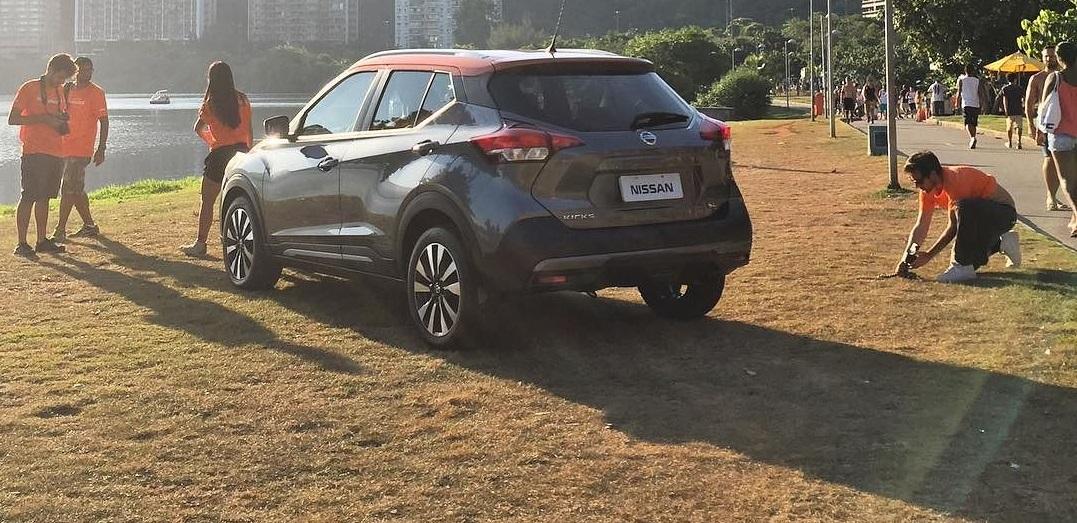 Nissan Kicks at the Rear End