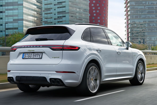 Porsche Cayenne E-Hybrid Rear Side Exterior