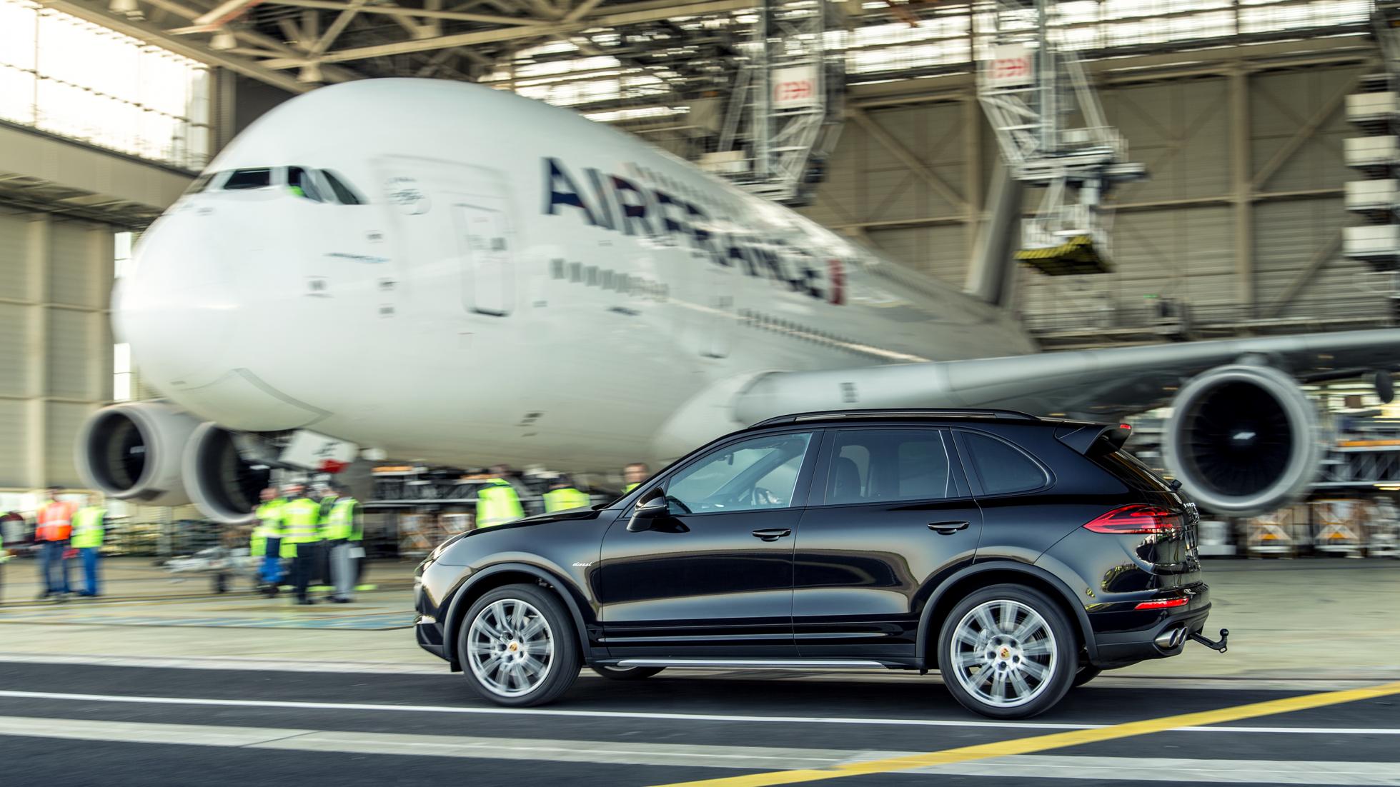 Porsche Cayenne S and the Heaviest Aircraft Airbus A380