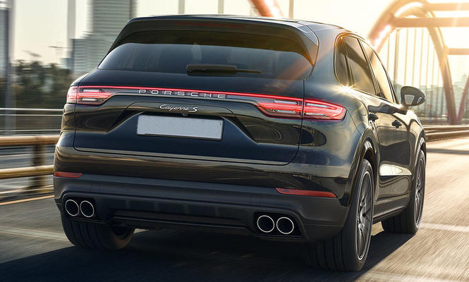 Porsche-Cayenne-Turbo-Rear