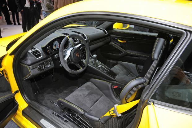 Porsche Cayman GT4 Interior