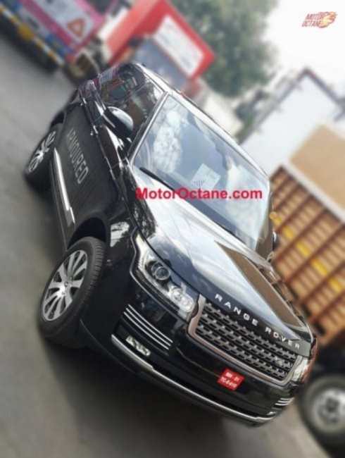 Armoured Range Rover Sentinel at Front end