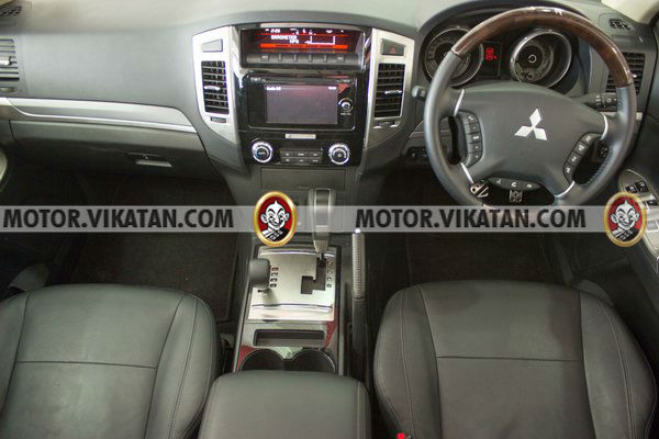 Facelift Mitsubishi Montero Interior