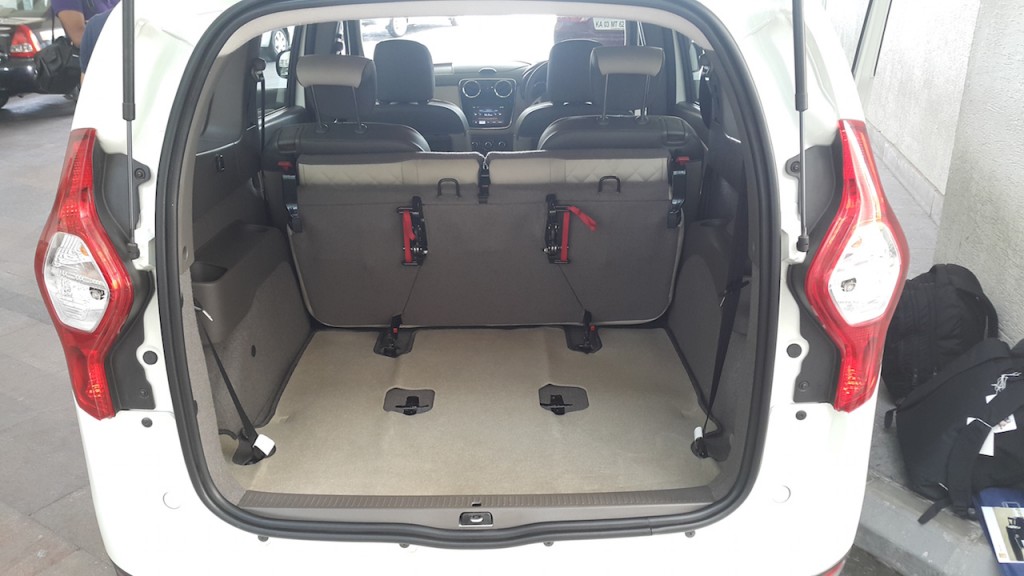 Renault Lodgy MPV Boot Space Renault Lodgy MPV Boot Space