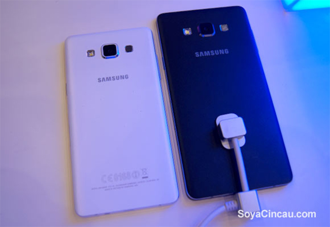  Samsung Galaxy A7 with  Galaxy A5