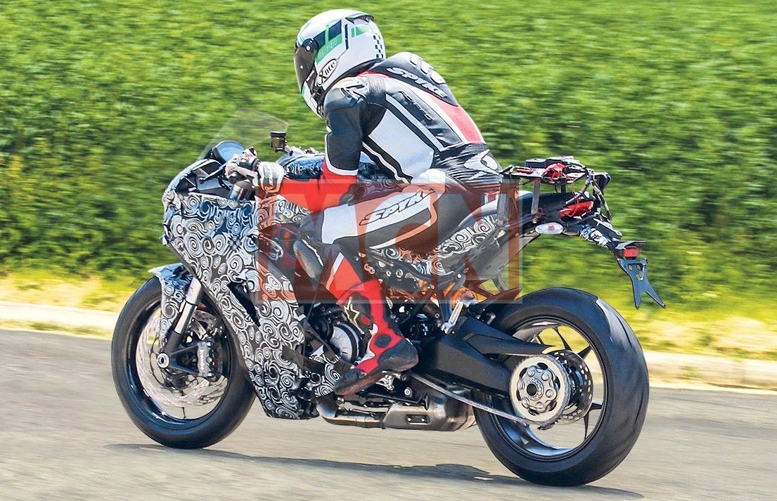 Ducati SuperSport 939 Spied