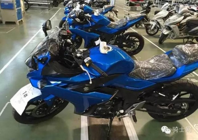 Suzuki Gixxer 250 Suzuki Gixxer 250 Spied