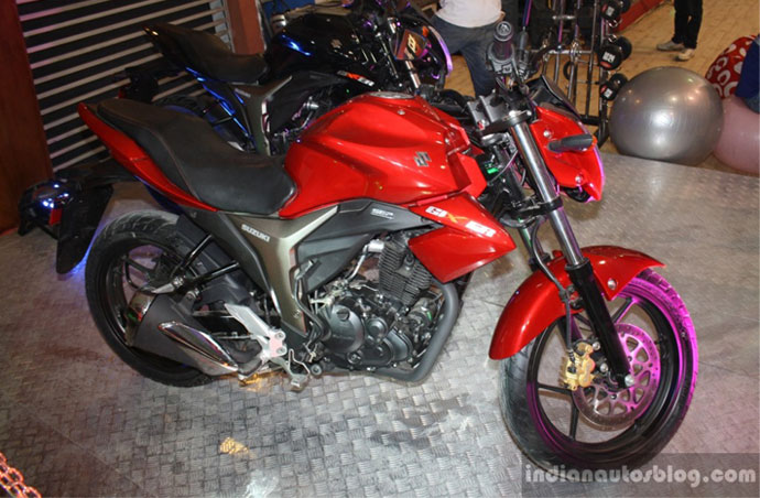 Suzuki-Gixxer-launched-in-India-1