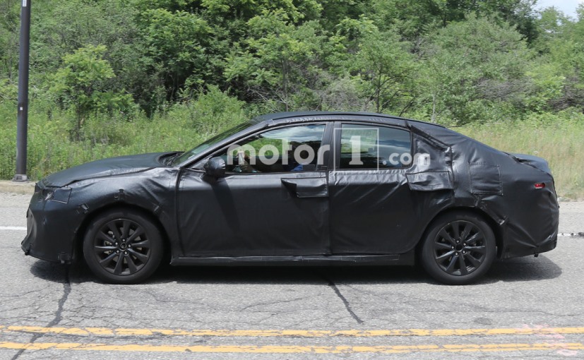 Next Generation Toyota Camry Spied Image