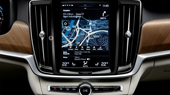 Volvo S90 touchscreen Infotainment System with Navigation