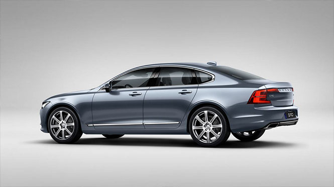 Volvo S90 at the back end
