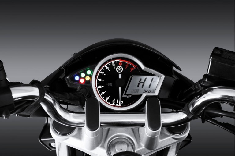 2017 Yamaha FZ150i's instrument cluster