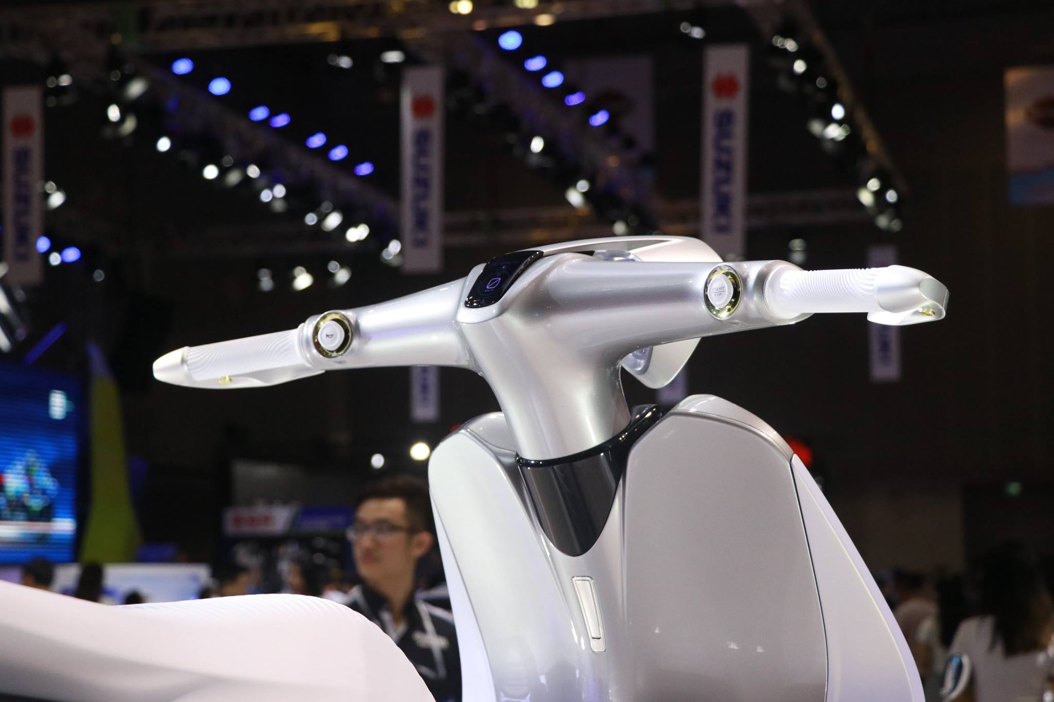 Yamaha Glorious Concept at Vietnam Motorcycle Show handlebar Yamaha Glorious Concept at Vietnam Motorcycle Show handlebar