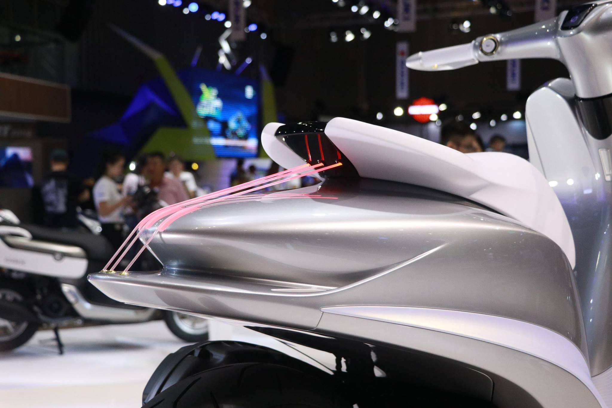 Yamaha Glorious at Vietnam Motorcycle Show LED taillamp Yamaha Glorious at Vietnam Motorcycle Show LED taillamp