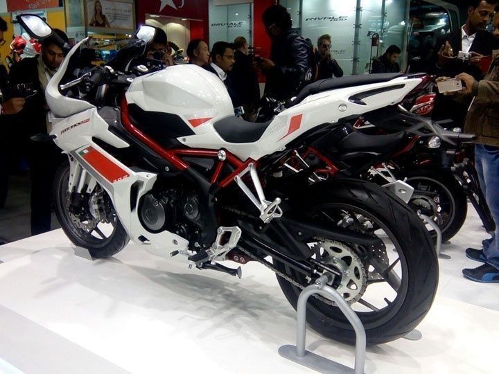 Benelli Tornado 302 Premiered at 2016 Delhi Auto Expo