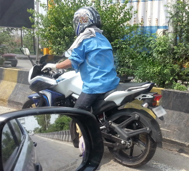 Yamaha Fazer FI version 2.0 spied