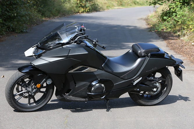 Honda NM4 Vultus