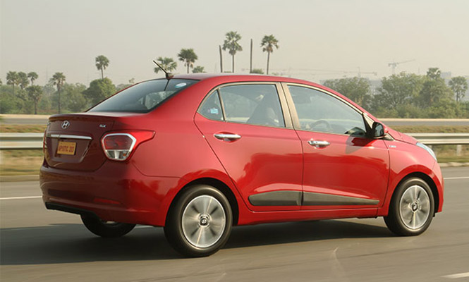 Hyundai Xcent Side Image