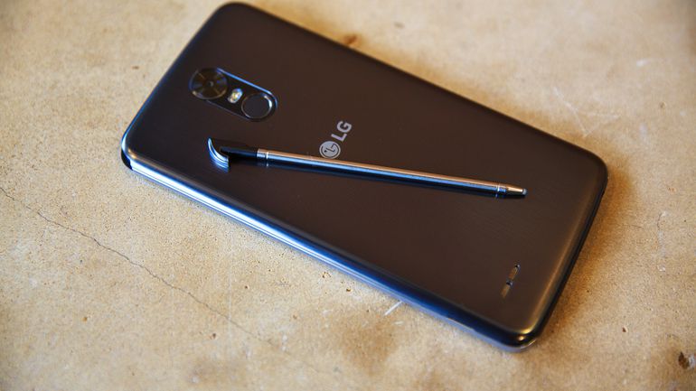 lg-stylus-3-back